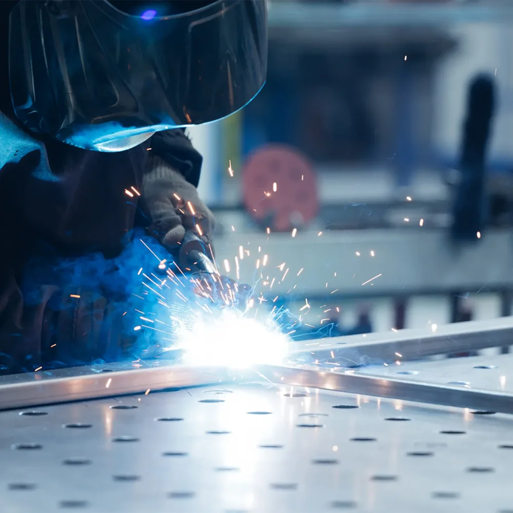 Welding luminaire chassis components